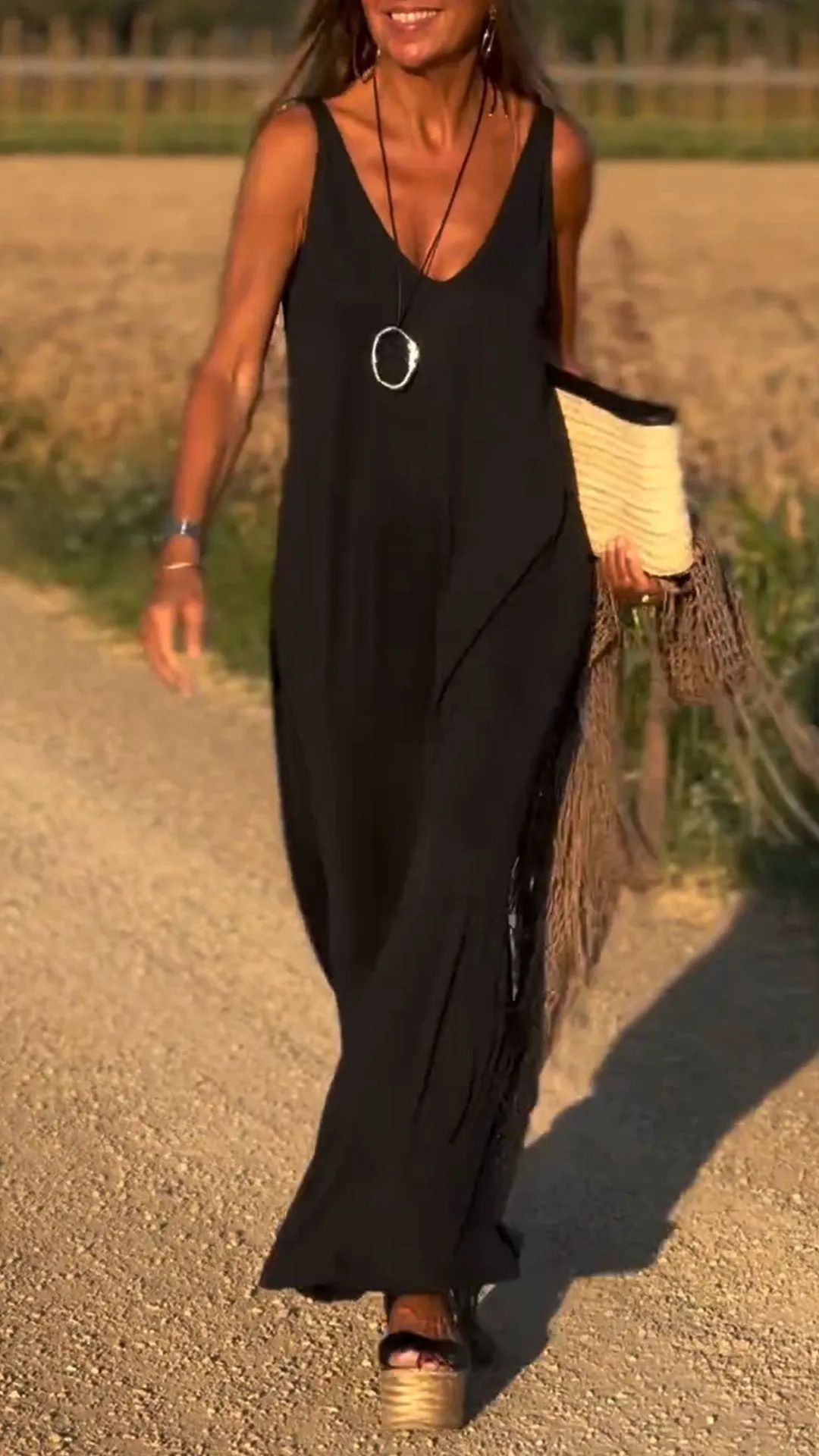 Robe tendance à bretelles, col en V sexy