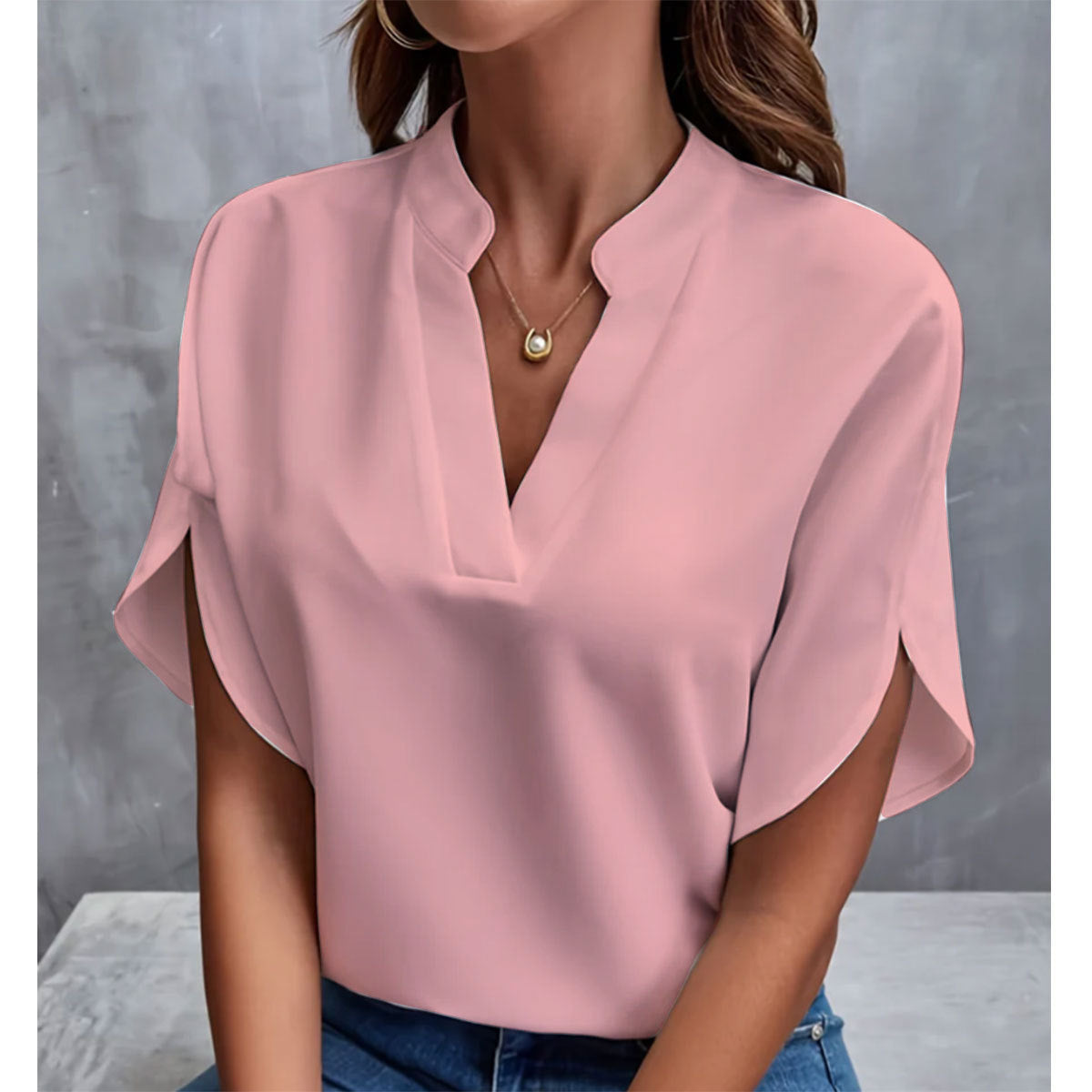 Blouse Fluide Col V – Chic & Décontracté